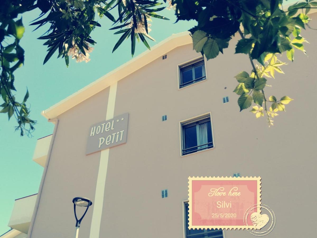 Hotel Petit Silvi Marina Εξωτερικό φωτογραφία